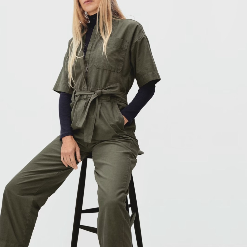 Everlane The Fatigue Army Green Organic Cotton & Linen Short-Sleeve Jumpsuit 4